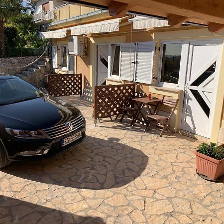 Apartmani Noelle Novi Vinodolski Ngoại thất bức ảnh