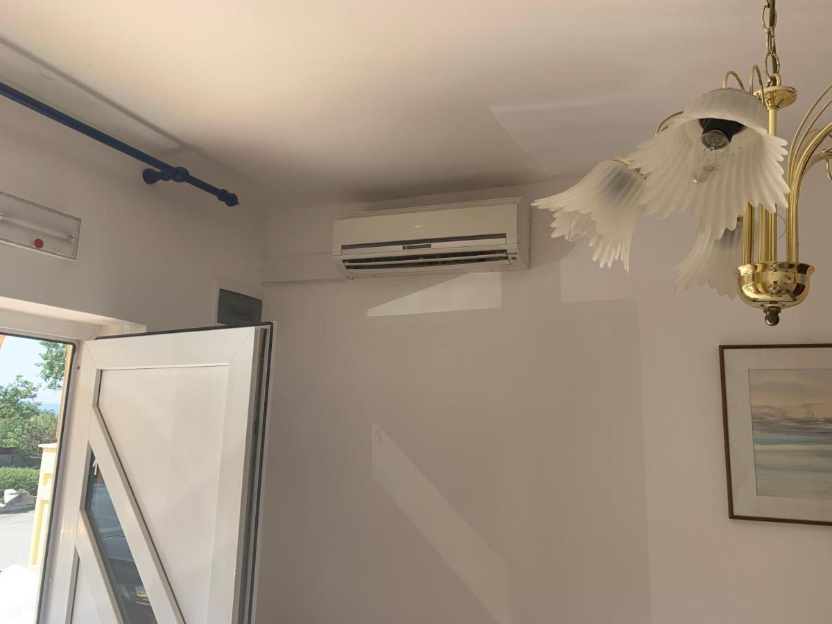 Apartmani Noelle Novi Vinodolski Ngoại thất bức ảnh