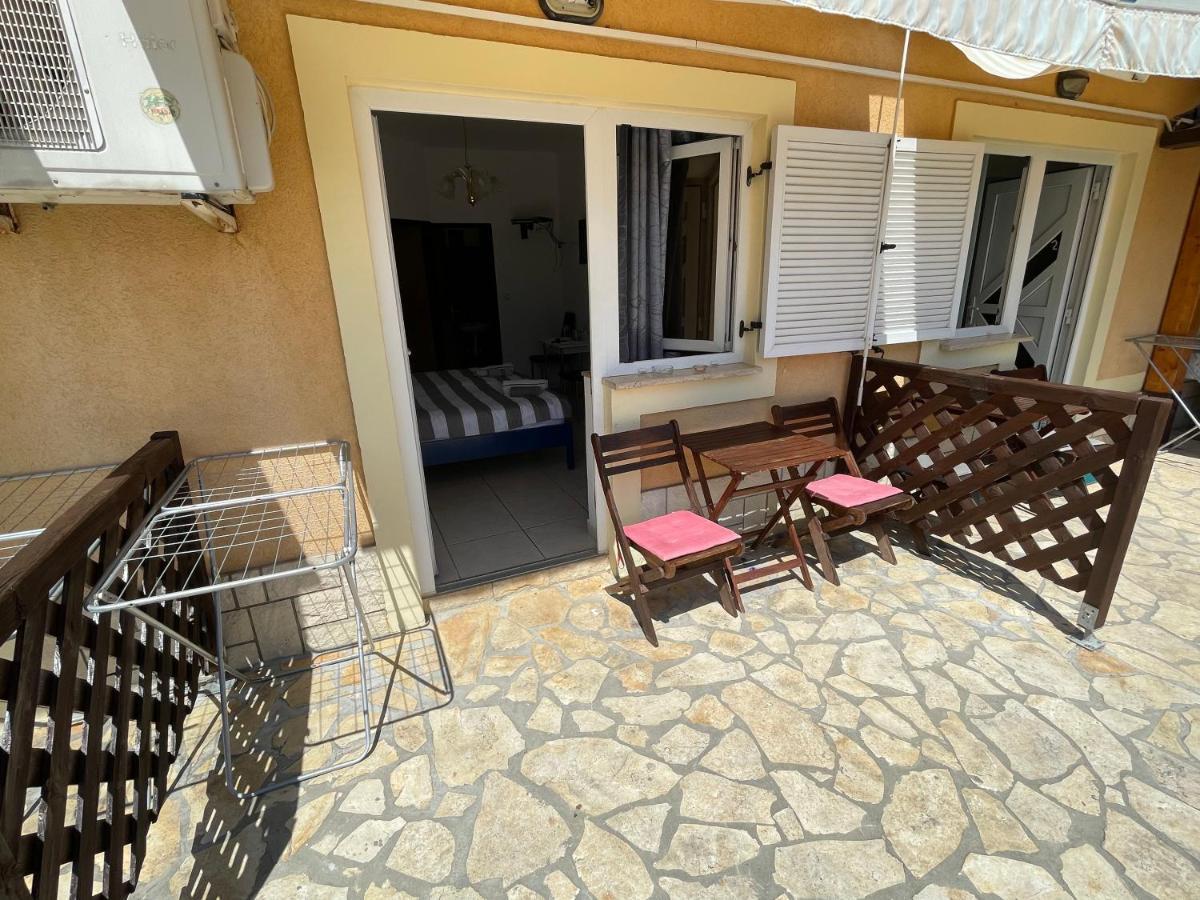 Apartmani Noelle Novi Vinodolski Ngoại thất bức ảnh